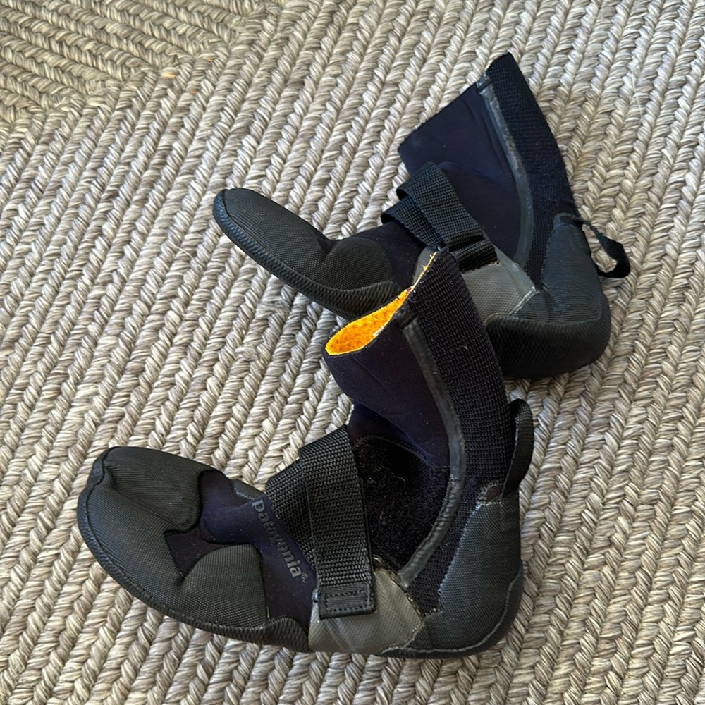 Patagonia surf snorkel wetsuit shoes booties sneakers 7